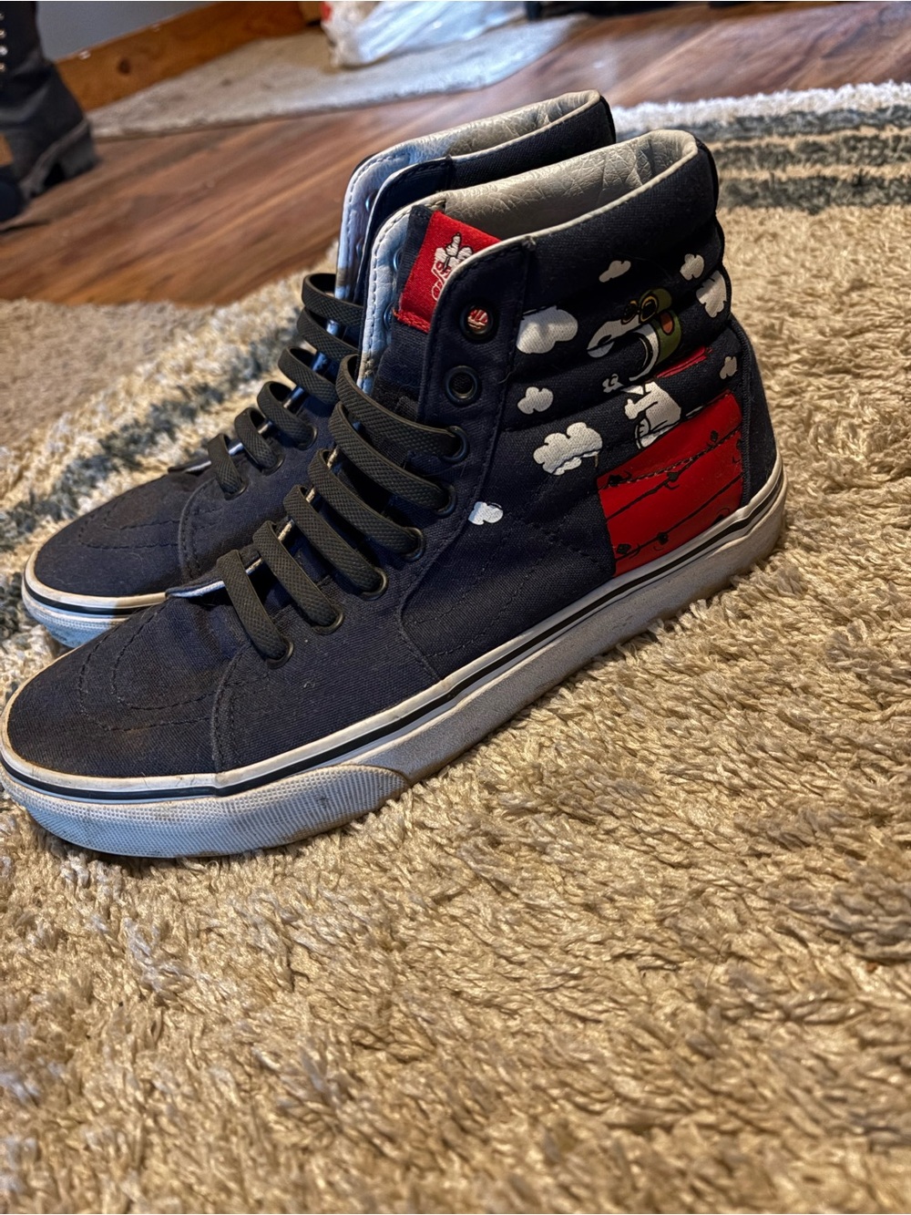 Vans women’s High-Top snoopy